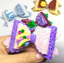 Load image into Gallery viewer, Clay Princess Cupcake Bow
