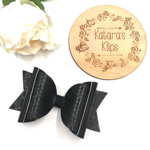 Black Dolly Bow