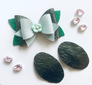 Embossed Roses Green Bow and Snap Clip Set