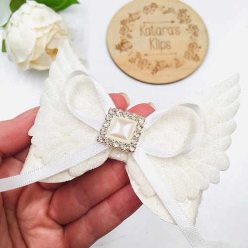 Winged Deluxe white bow