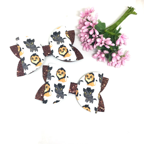 Lion Friends Bow