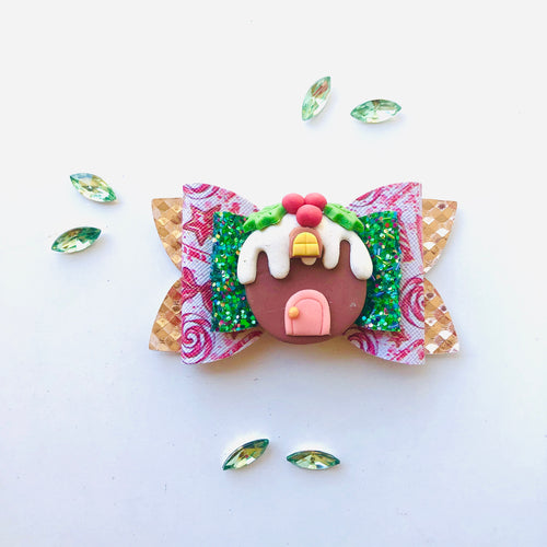 Christmas Gingerbread Medium  House Clay bow