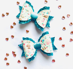 Scalloped Pigtail Pair/ Or Single Bow