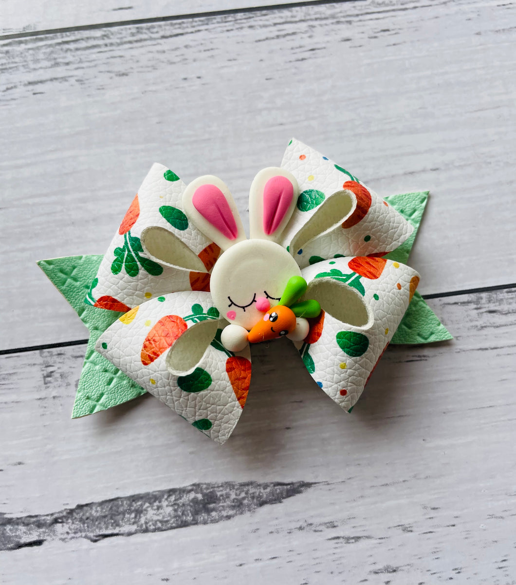 Easter Carrot Clay Bow