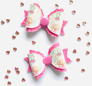 Scalloped Pigtail Pair/ Or Single Bow