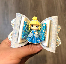 Load image into Gallery viewer, Deluxe Magical Princess Clay bow