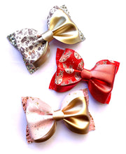 Load image into Gallery viewer, Christmas Ivy Bow - choose design